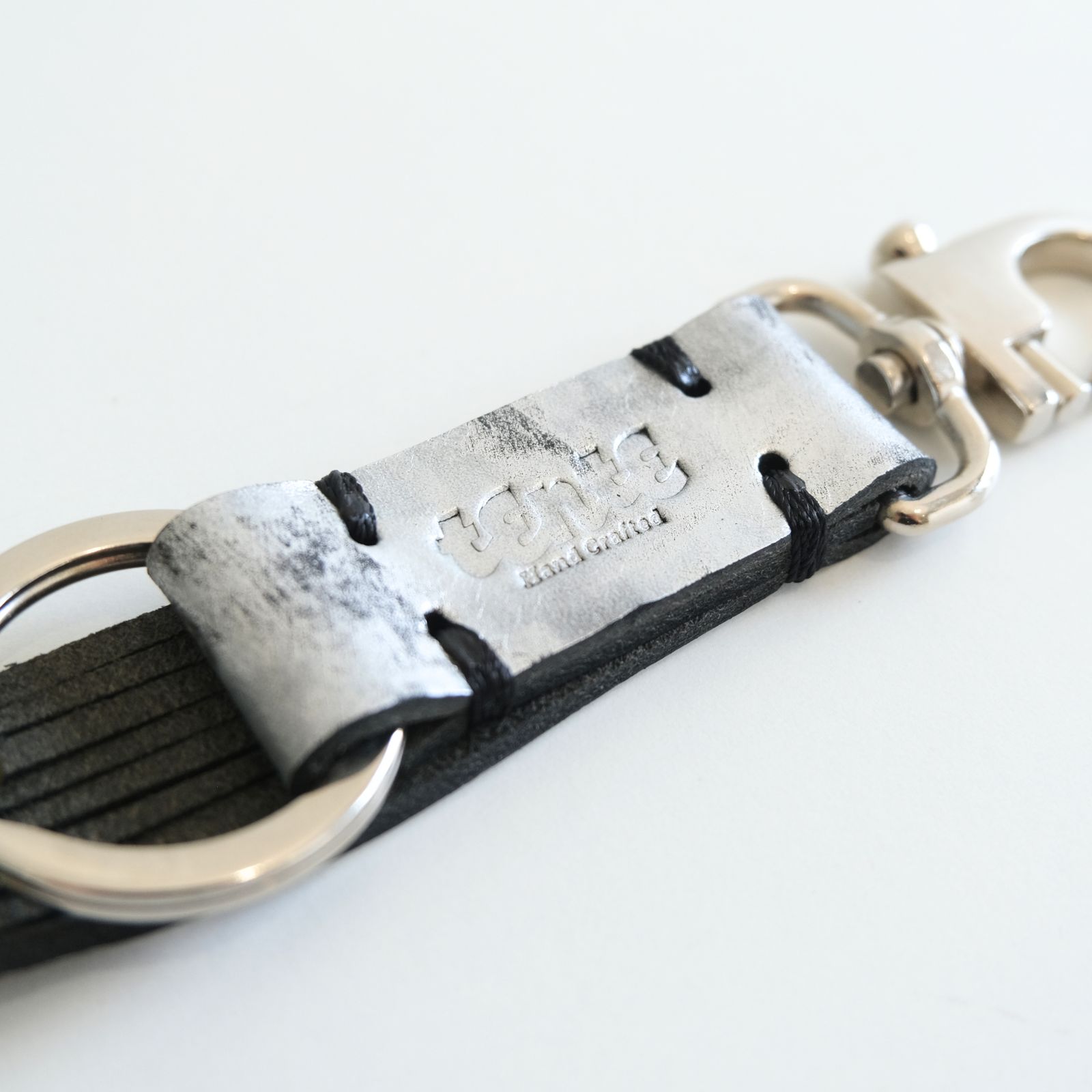 FRINGE KEY HOLDER（silver）