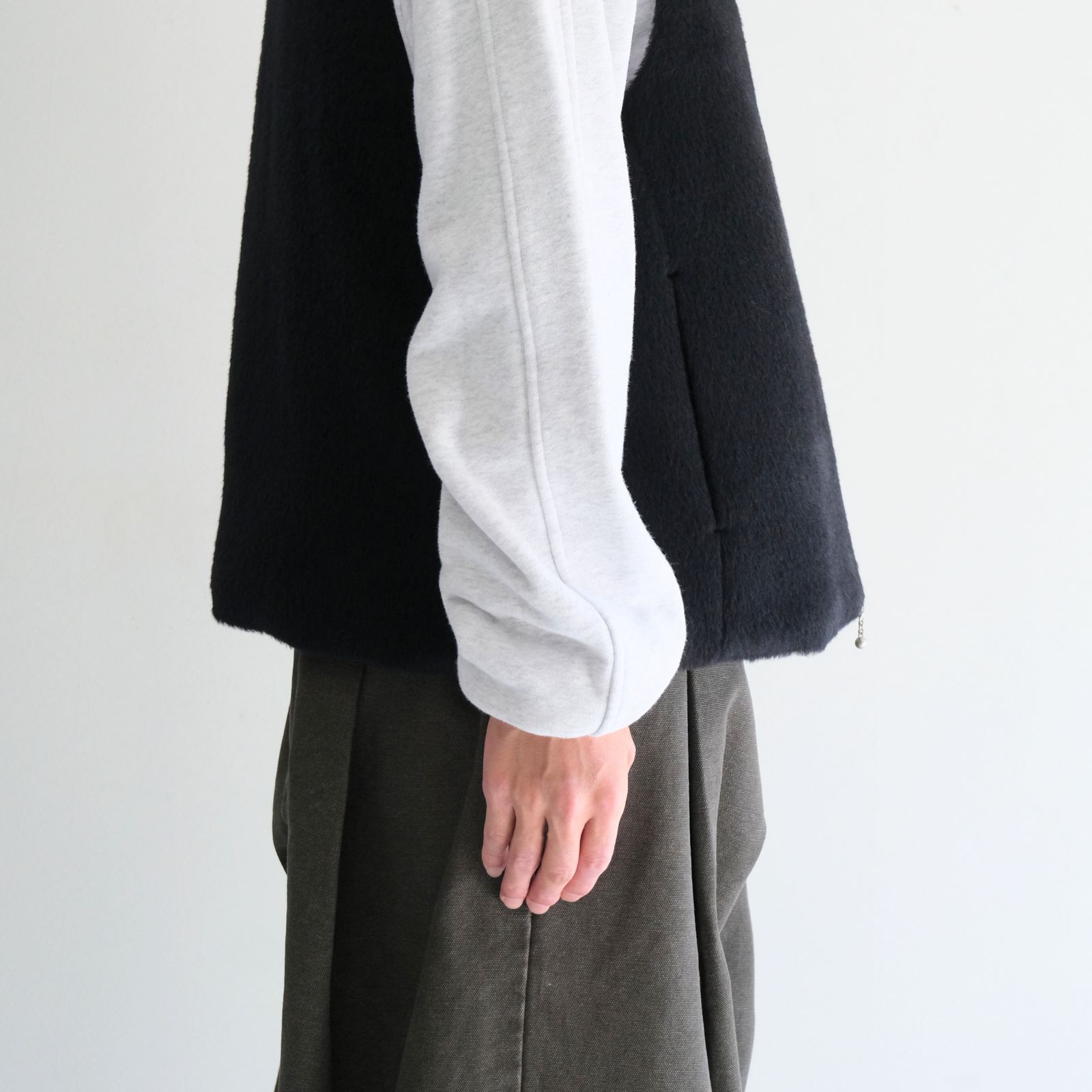 【残り1点】MERELY SURI ALPACA INUIT FUR VEST（BLACK MINK）