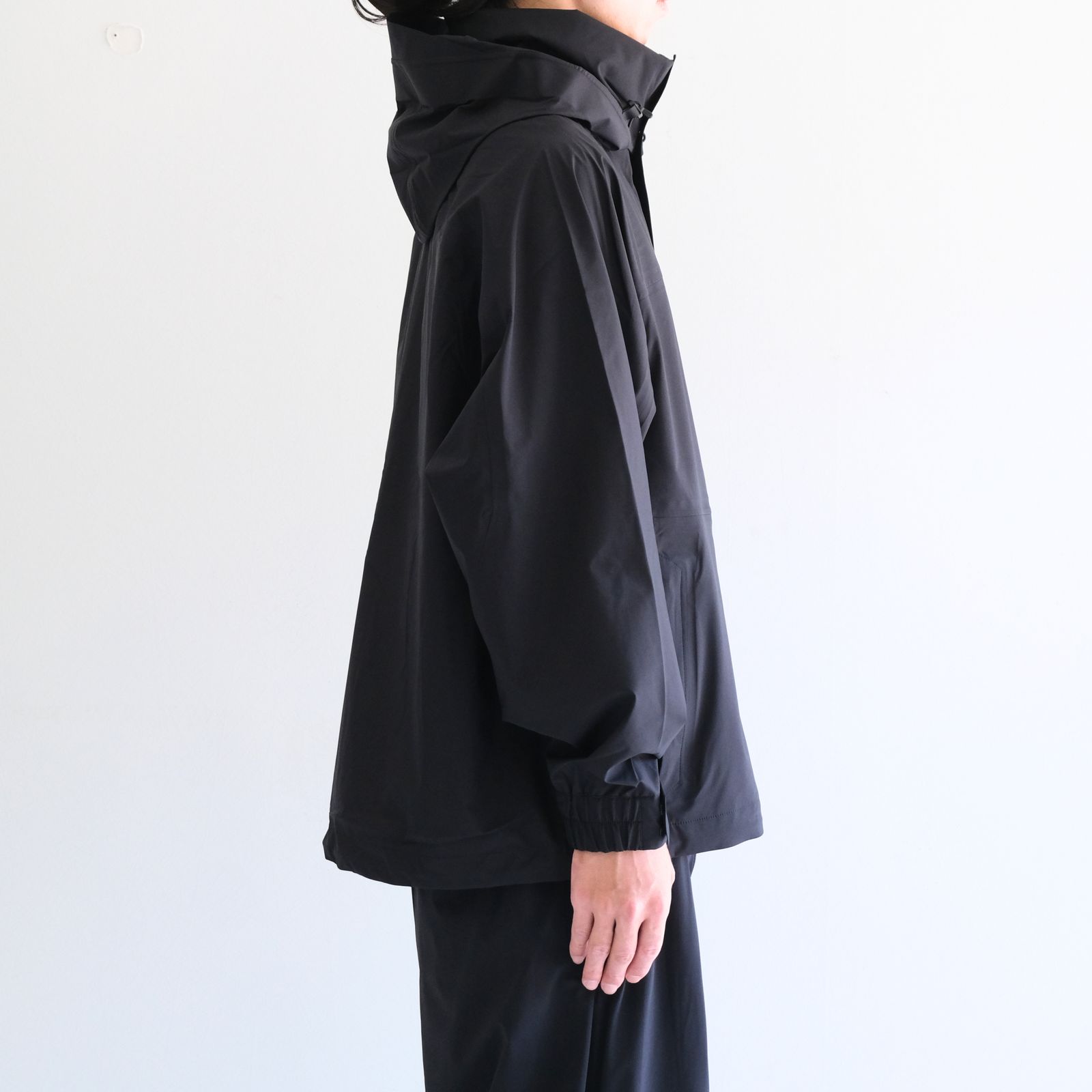 Temporal Fold Shell JKT / テンポラル フォールド シェル ジャケット（OFF BLACK）