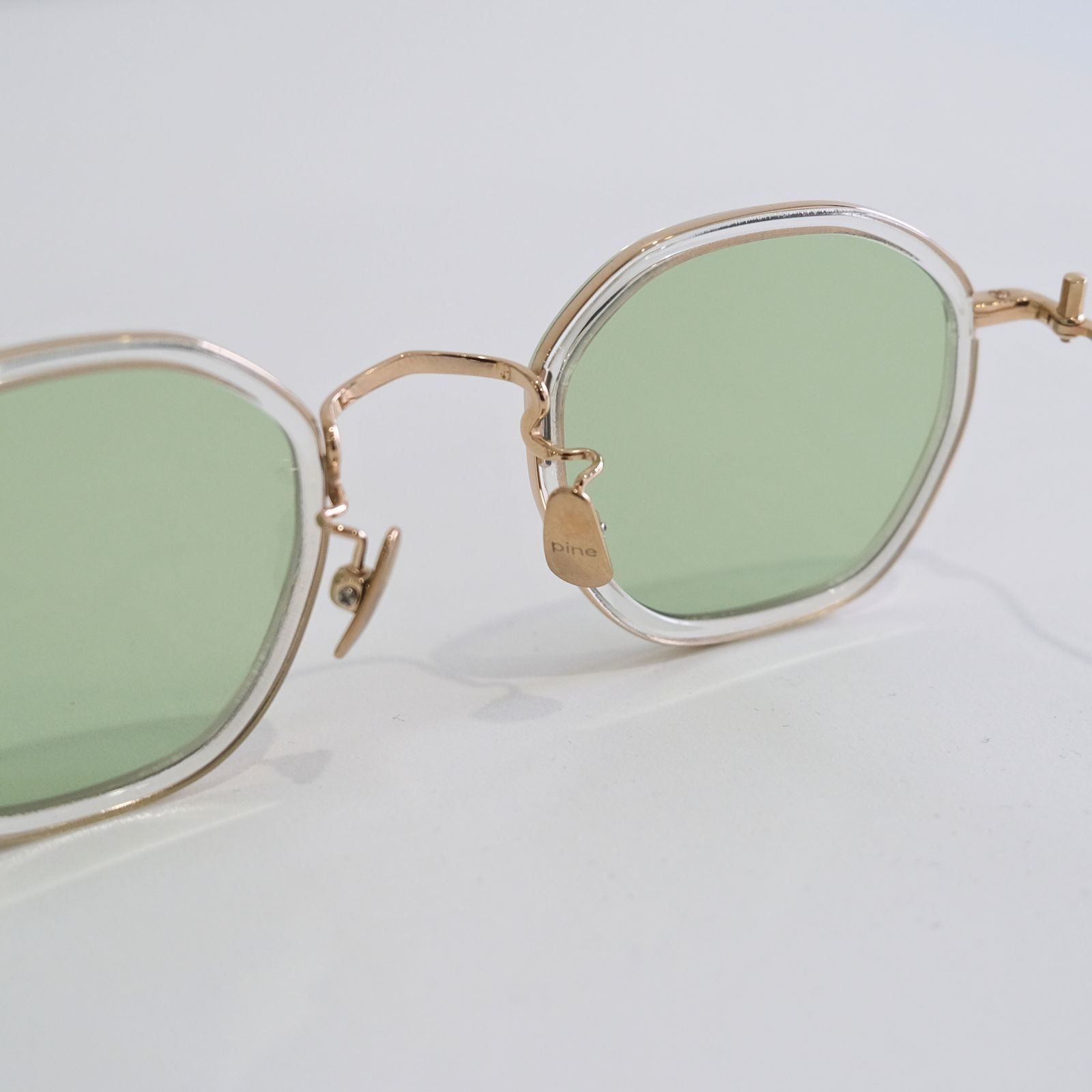 1042SG / clear × gold / IGUANA GREEN / サングラス / 眼鏡