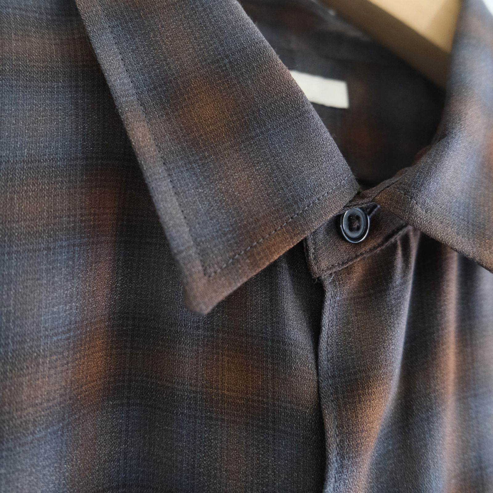 SUPER LIGHT FADED CHECK SHIRT（BLUE / BROWN）