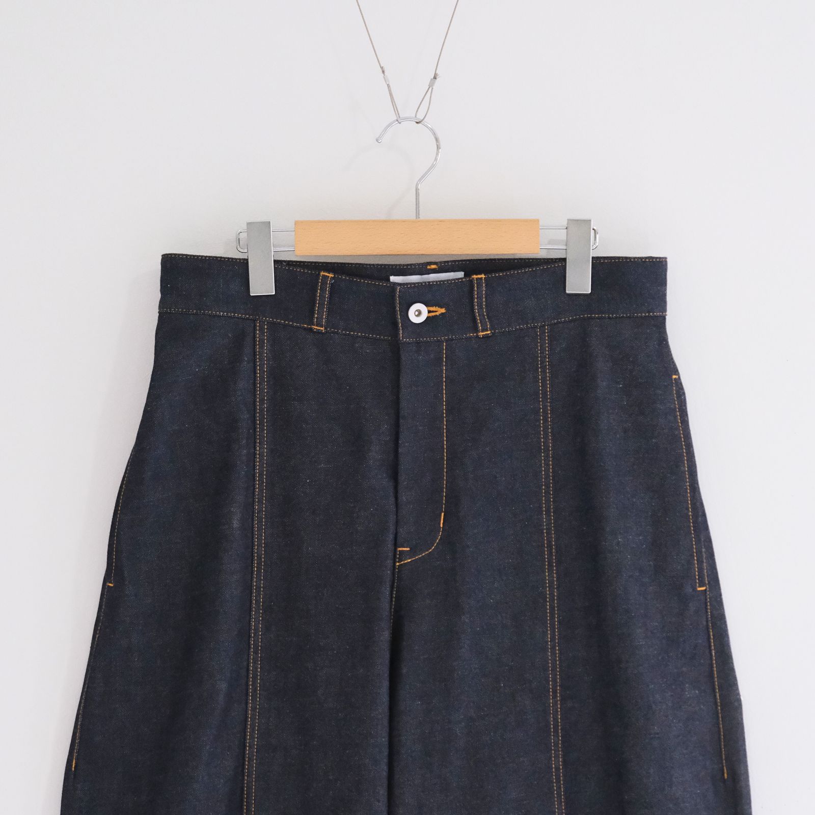 WELT TROUSER RAW DENIM / ワイドストレート / デニム/ ボトムス