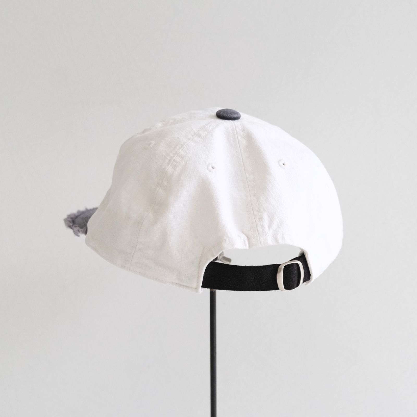 WASHED-OUT GENERAL CAP（OFF WHITE×FADE BLACK）