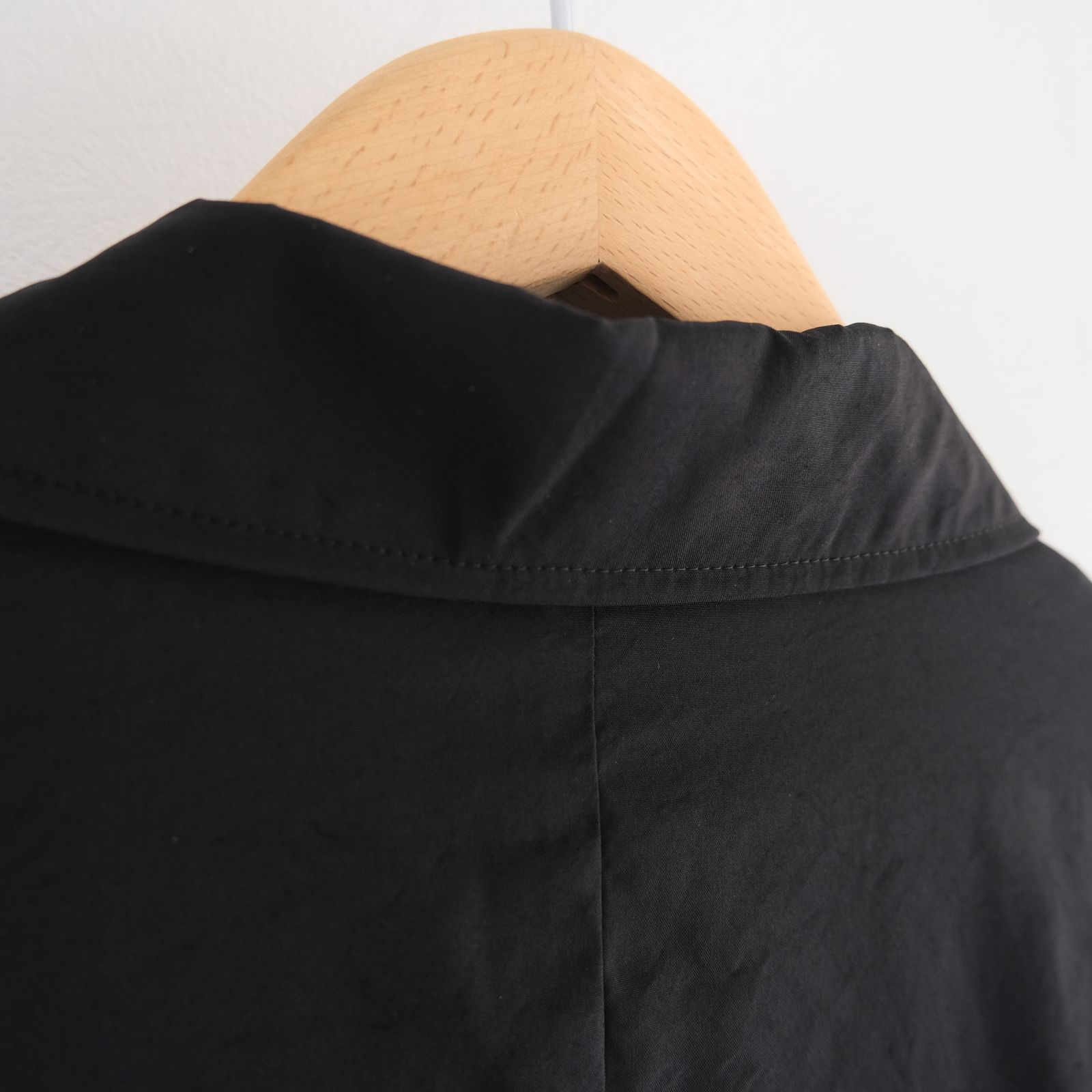 【販売開始 : 7/18 (土) 00:00~】Cupro Nylon Single Breasted JKT（Black）