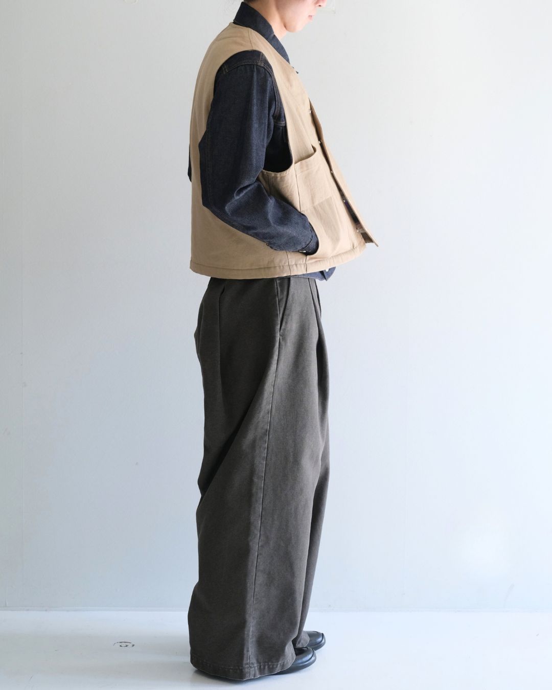 STYLE NO. 702