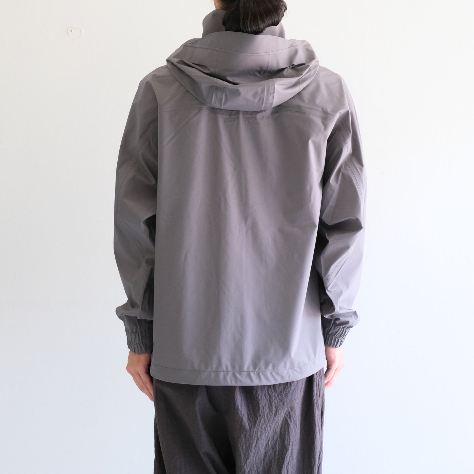 Temporal Fold Shell JKT / テンポラル フォールド シェル ジャケット（GREY）