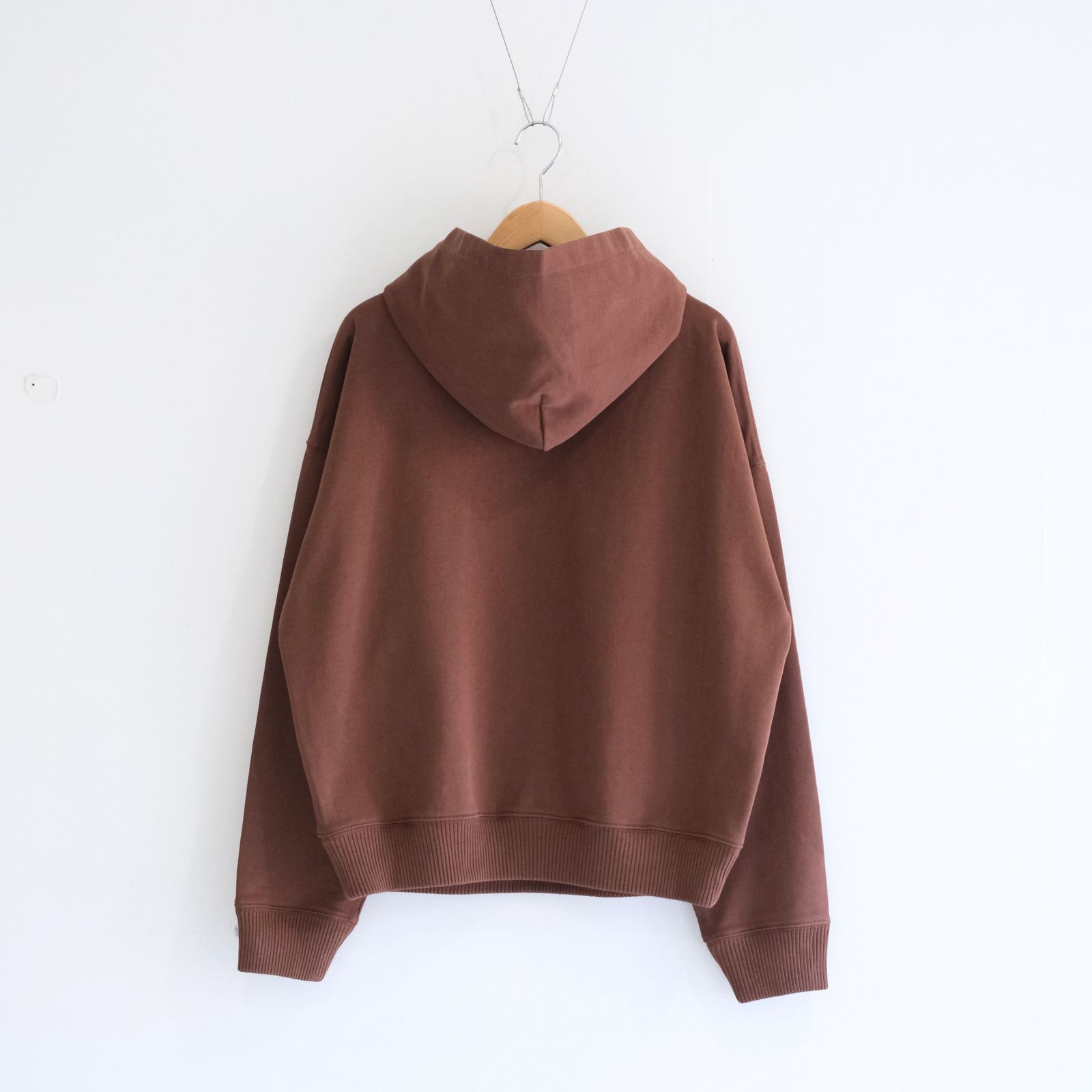 MITTEN HOODIE / ミトンパーカー（BROWN TREE HUGGER）