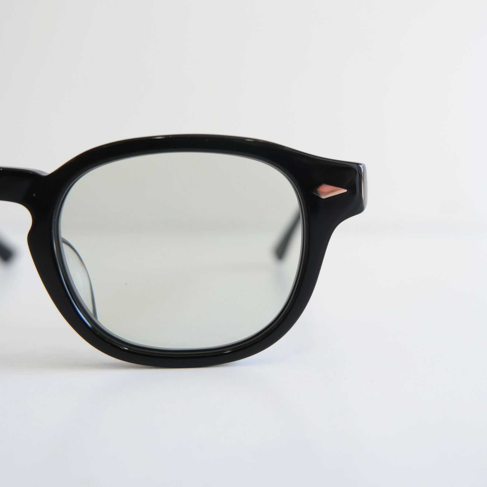 NOCHINO #2（GLOSS BLACK × GREY GREEN to D.GREY）