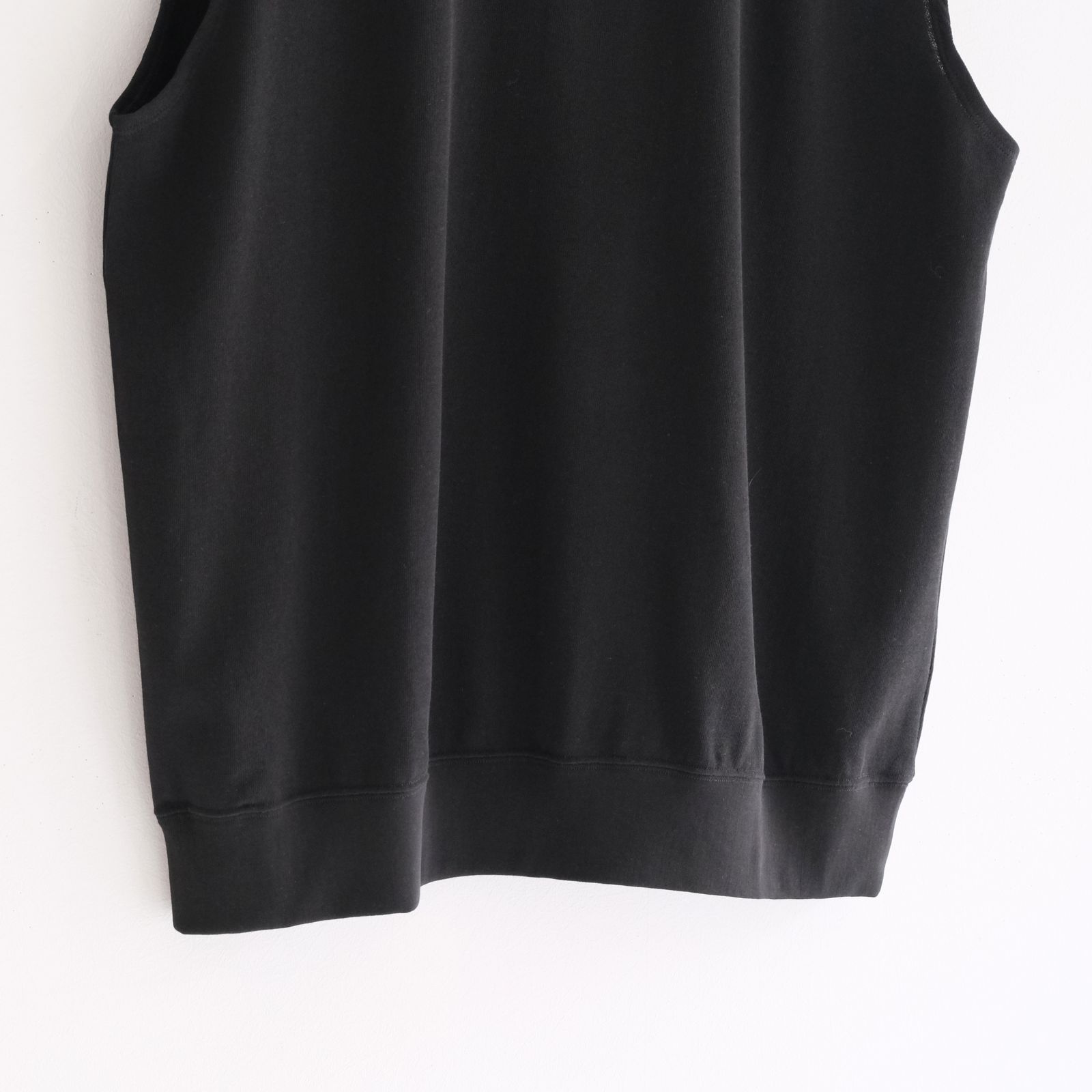 SOFT DRY SHORT LOOP TERRY SLEEVLESS TOP （BLACK）