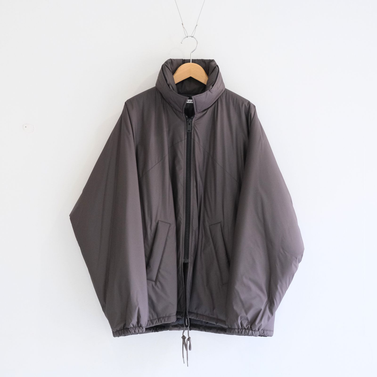 INSULATION COACH JACKET ‐Primaloft‐ / ジャケット / コーチジャケット / プリマロフト / Grey / グレー