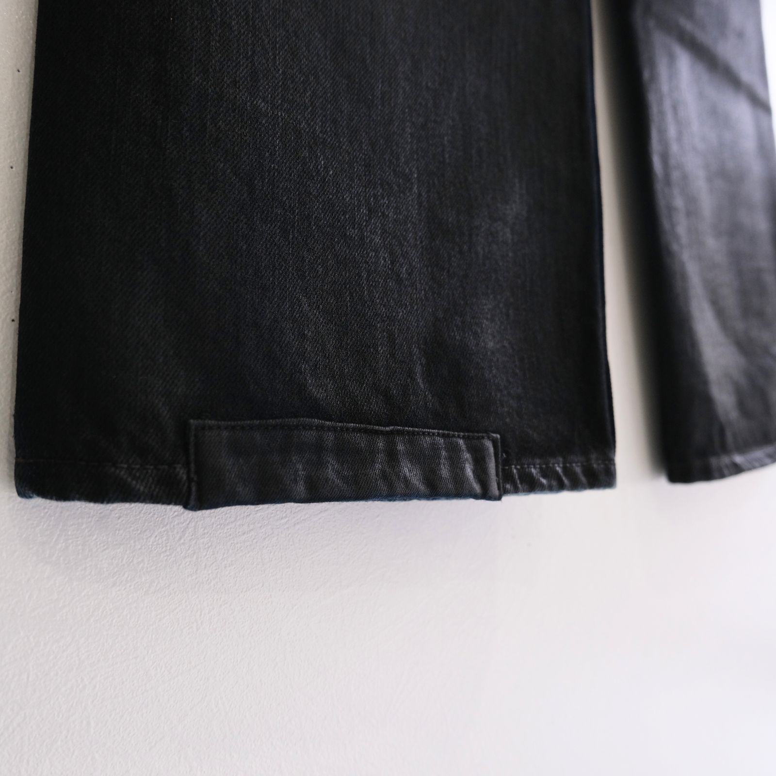 "JUDE Ⅱ"REPAIRED Half Oiled Coated Straight by 66 Selvedge Denim / パンツ / デニム / ワックスオイルド加工 / REPAIRED/OILED