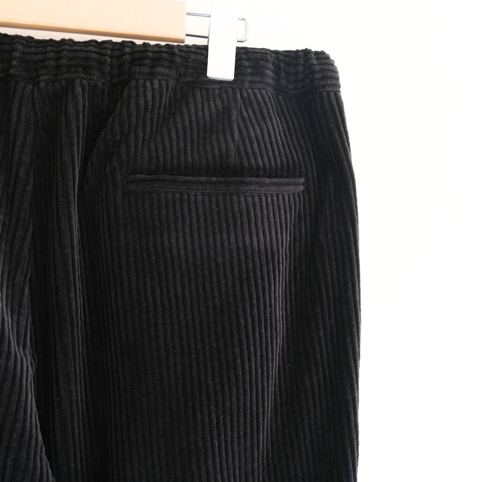 【残り1点】Corduroy Relax Trousers（Black）