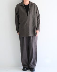 トーンを合わせたコーディネート。