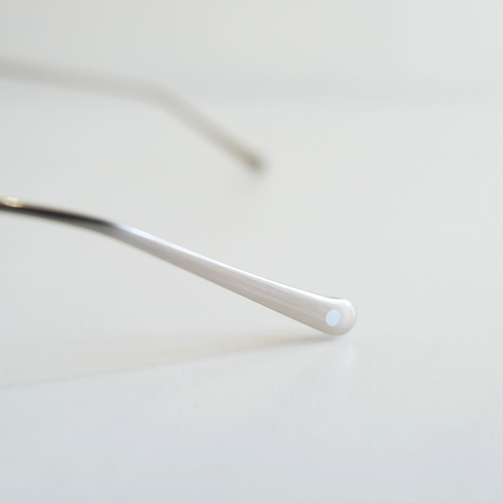 JIFUSAN #2（GLOSS BLACK × GREY GREEN to D.GREY）