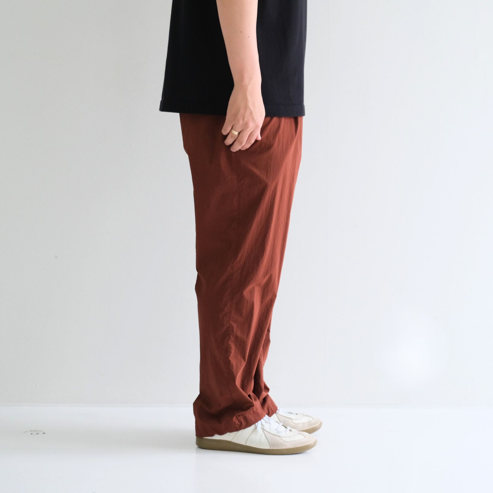 SHIBO NYLON SEASIDE PANTS / ナイロン / BROWN