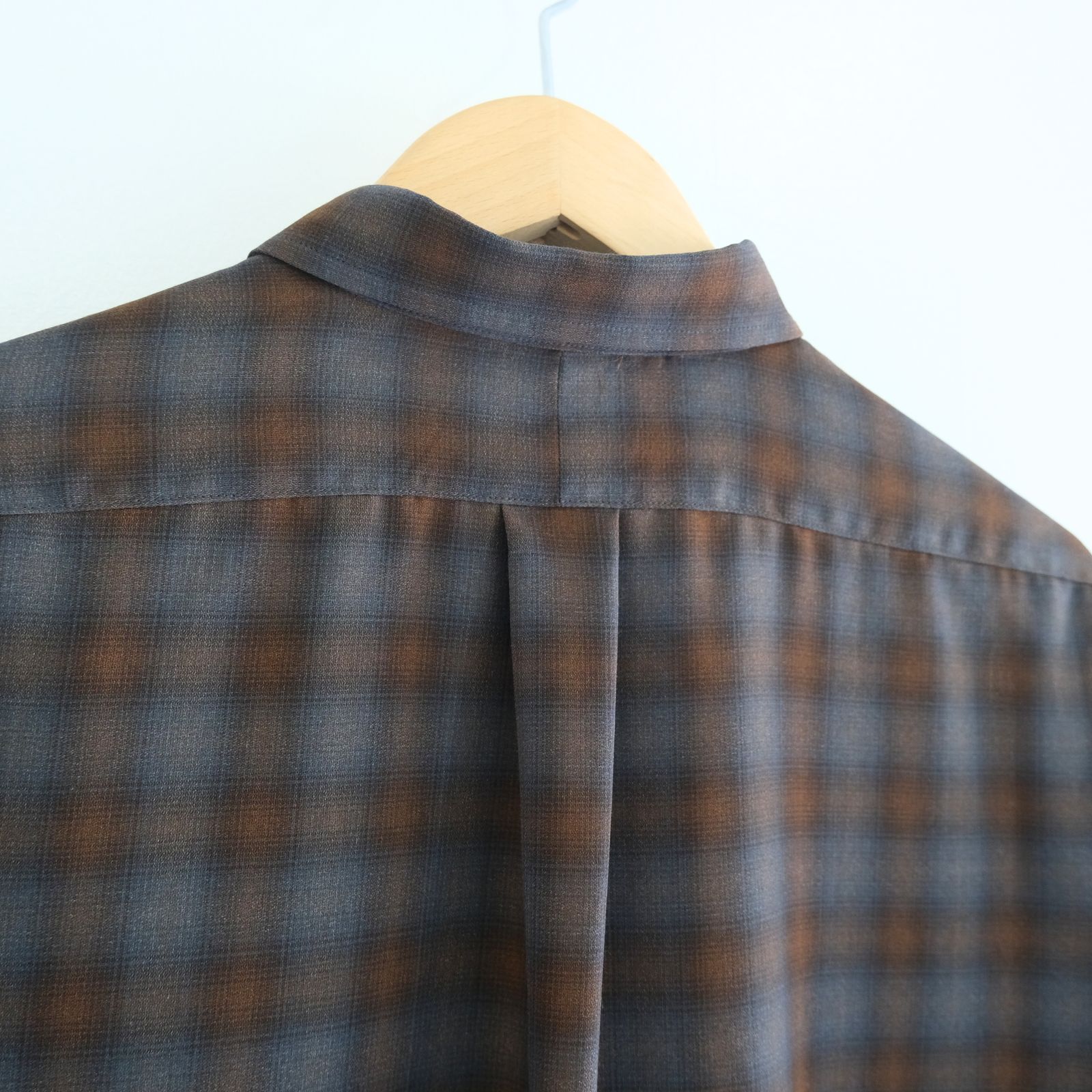 SUPER LIGHT FADED CHECK SHIRT（BLUE / BROWN）