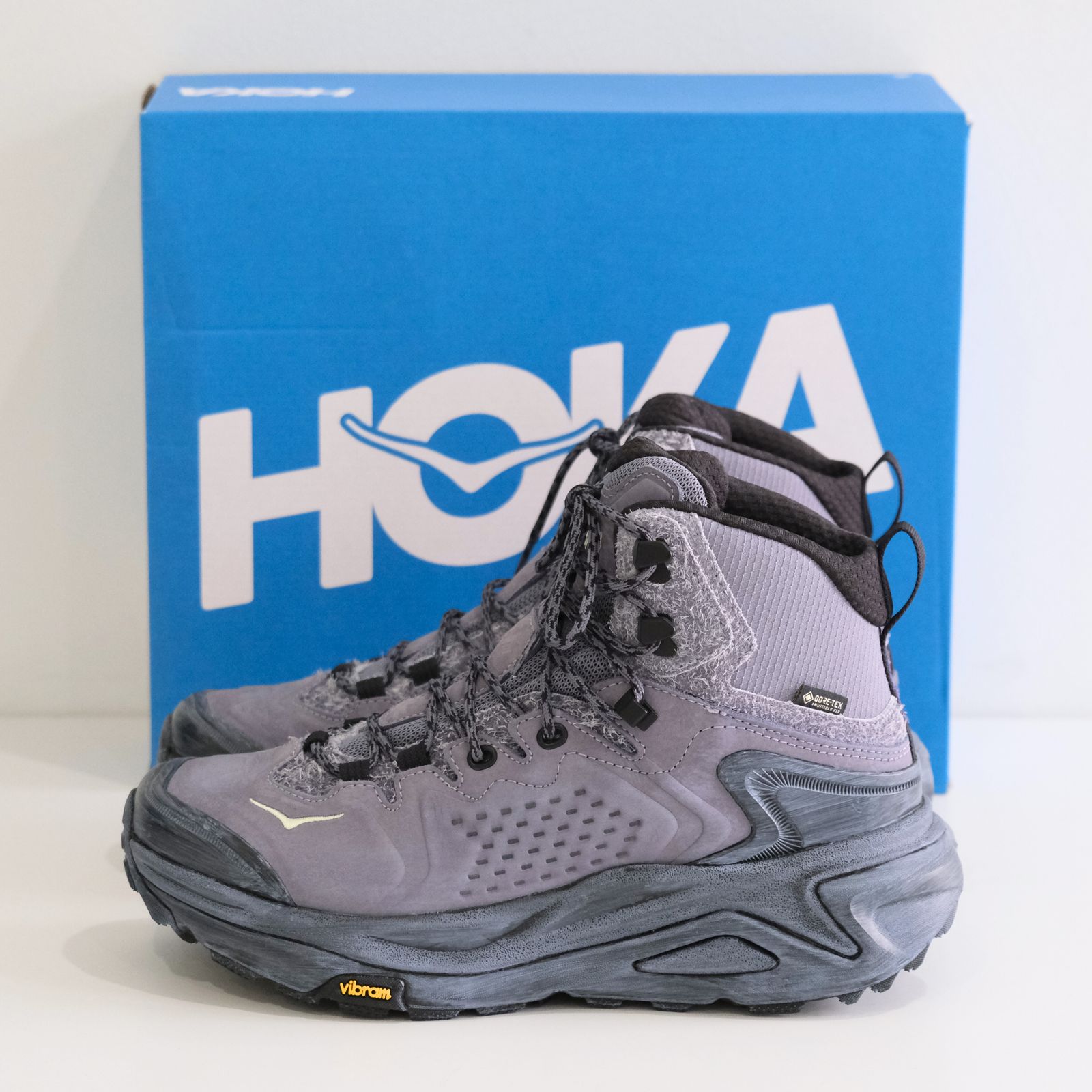 【 HOKA 】KAHA 3 GTX TP "GORE-TEX" /スニーカー / GORE-TEX / GREY SKIES / LILAC HYDRANGER