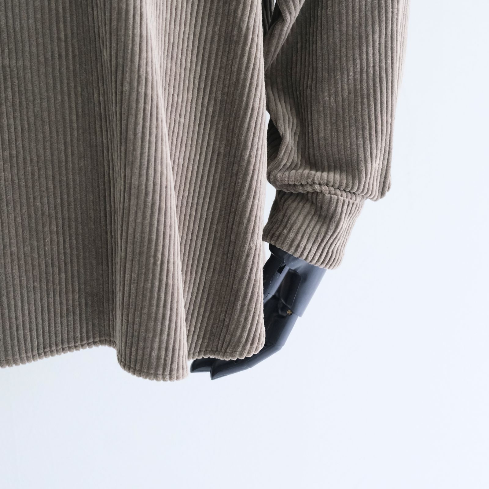 【残り1点】Corduroy Skipper Shirts（Beige）