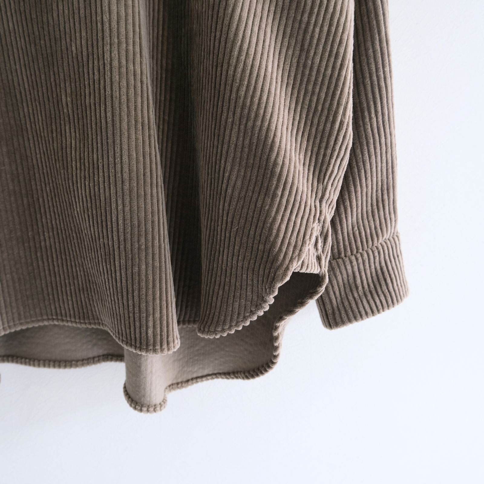 【残り1点】Corduroy Skipper Shirts（Beige）