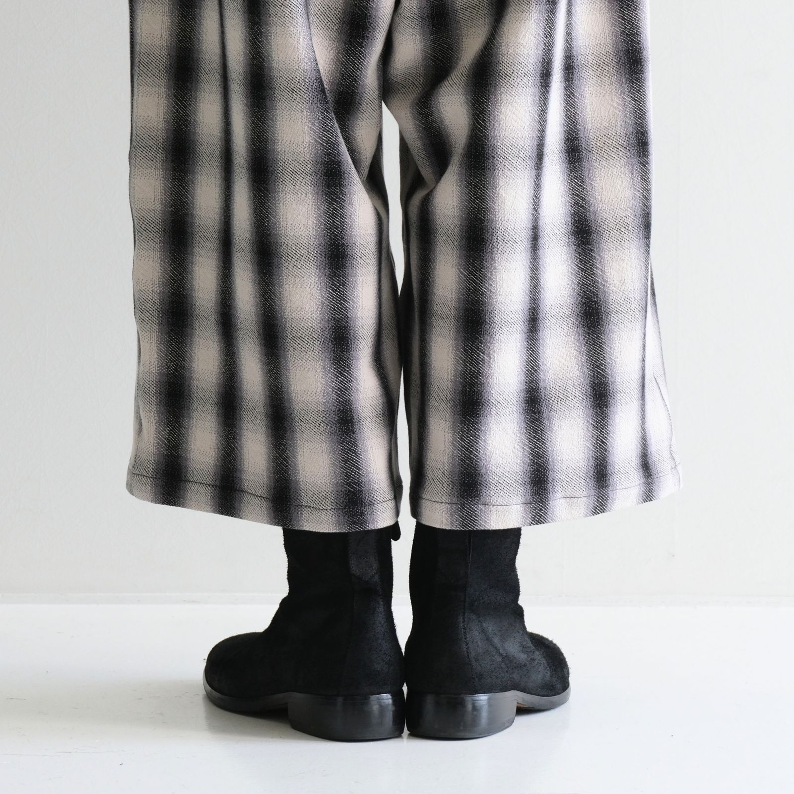 【残り1点】HEAVY FLANNEL CROPPED BAGGY（OFF WHITE×BLACK）