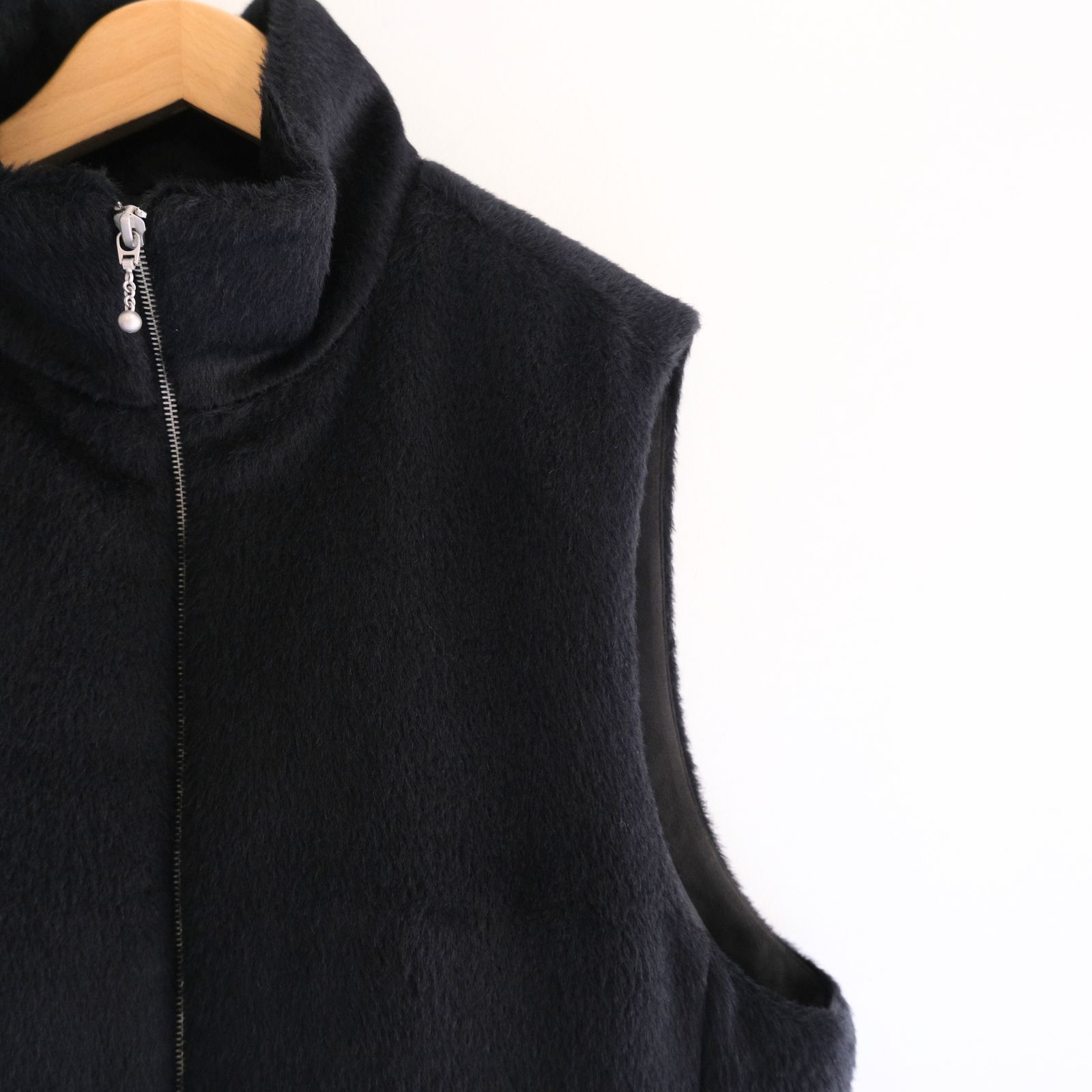 【残り1点】MERELY SURI ALPACA INUIT FUR VEST（BLACK MINK）