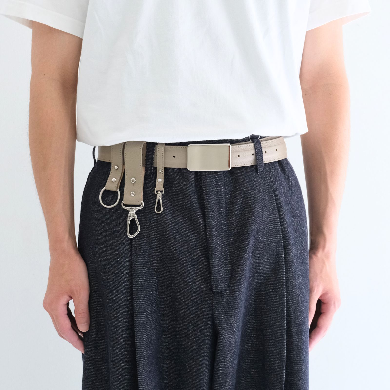 Assorted Leather Holders / アソーテッド レザー ホルダーズ（Gray）