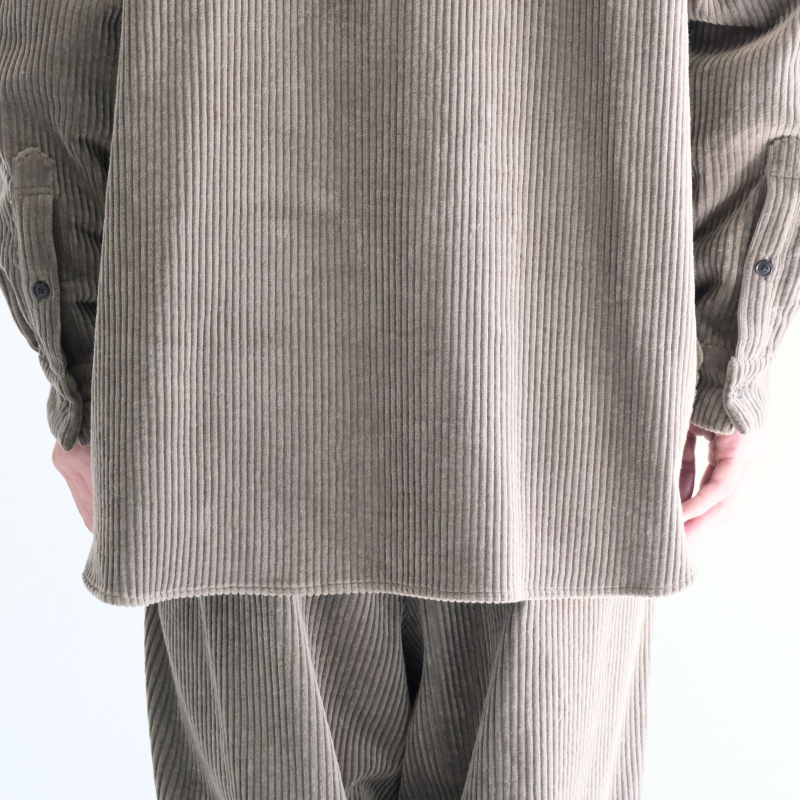 【残り1点】Corduroy Skipper Shirts（Beige）