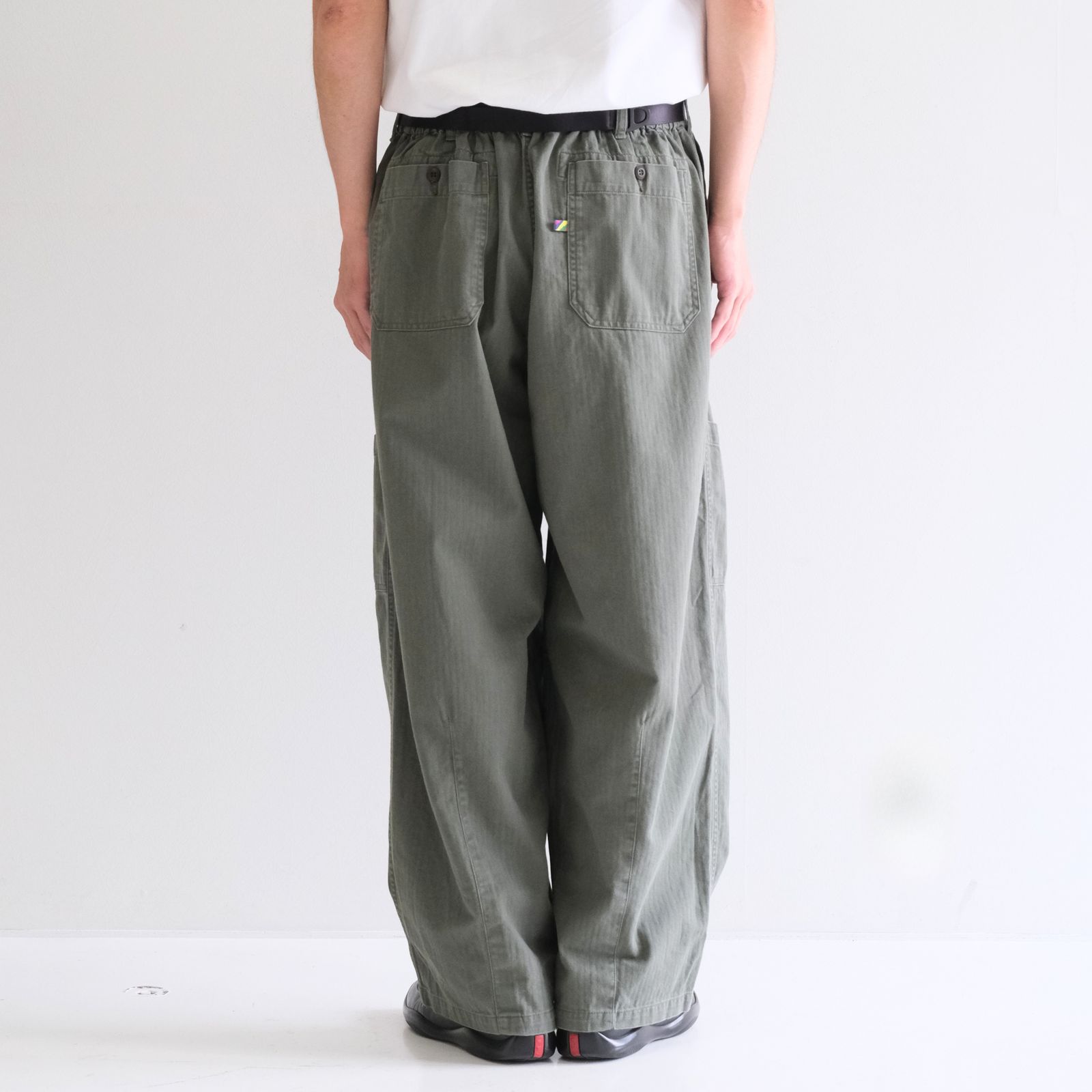 NU Balloon EZ Pants（KHAKI）