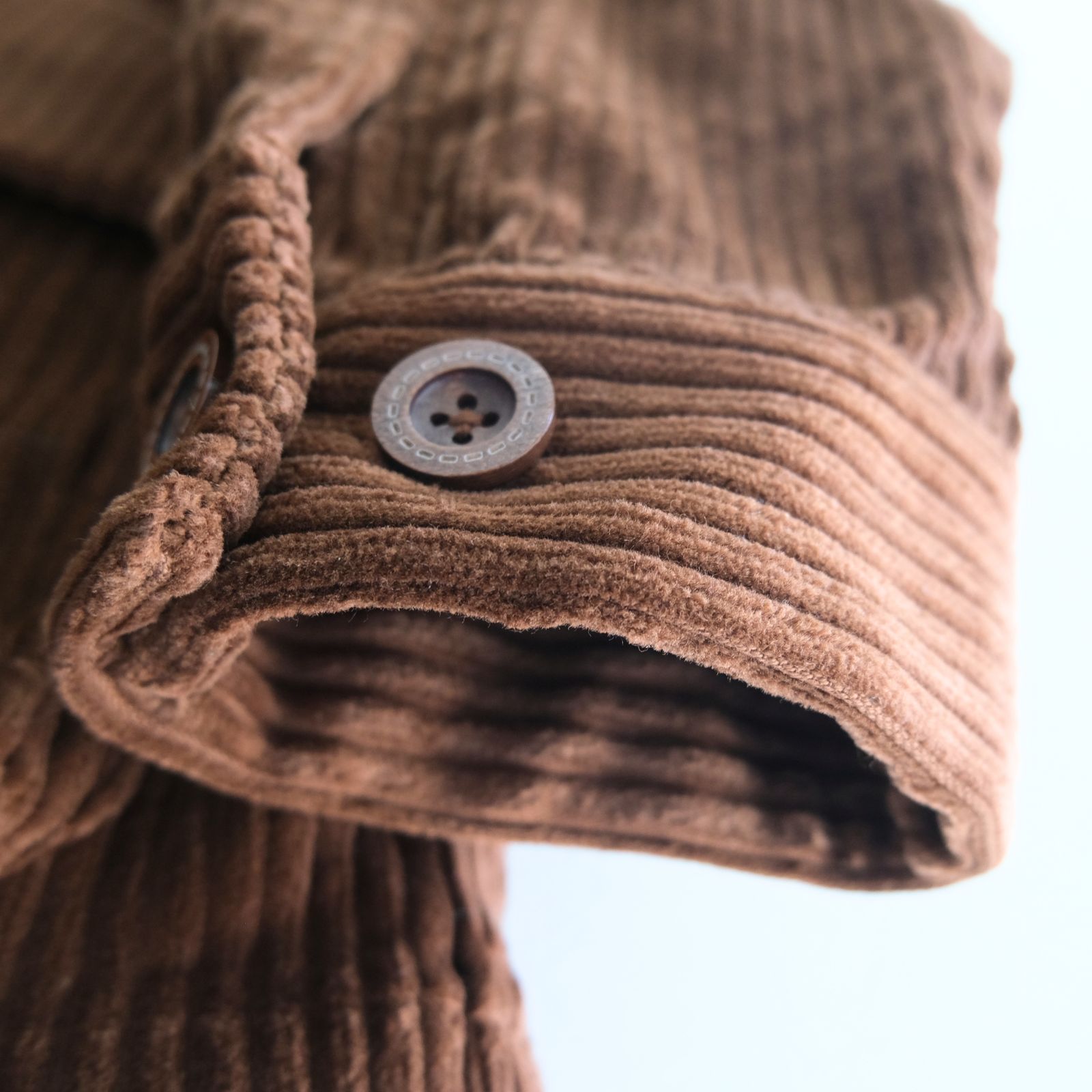 【残り1点】WIDE-WALE CORDUROY SAFARI JACKET（BROWN）