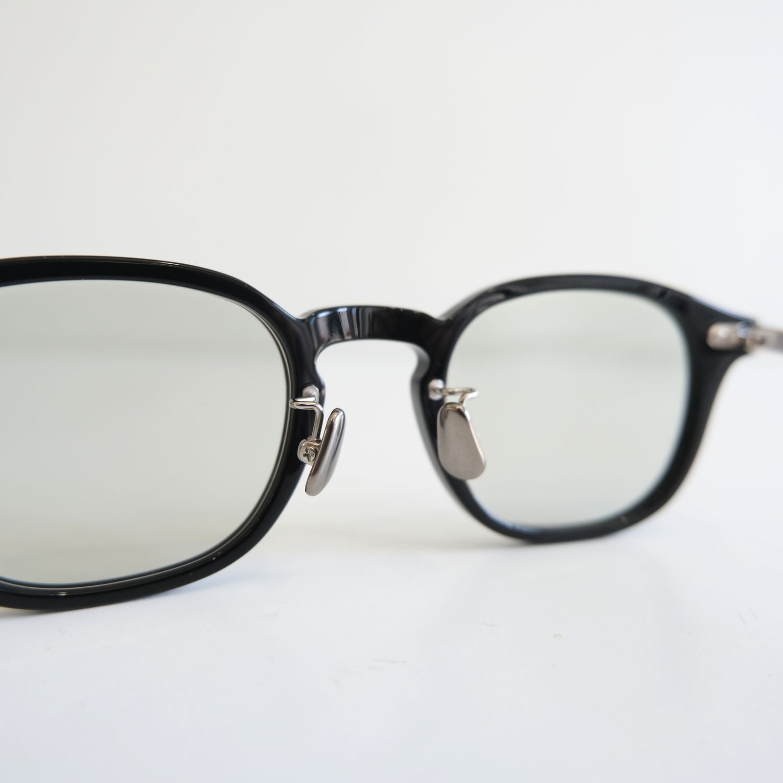 JIFUSAN #2（GLOSS BLACK × GREY GREEN to D.GREY）