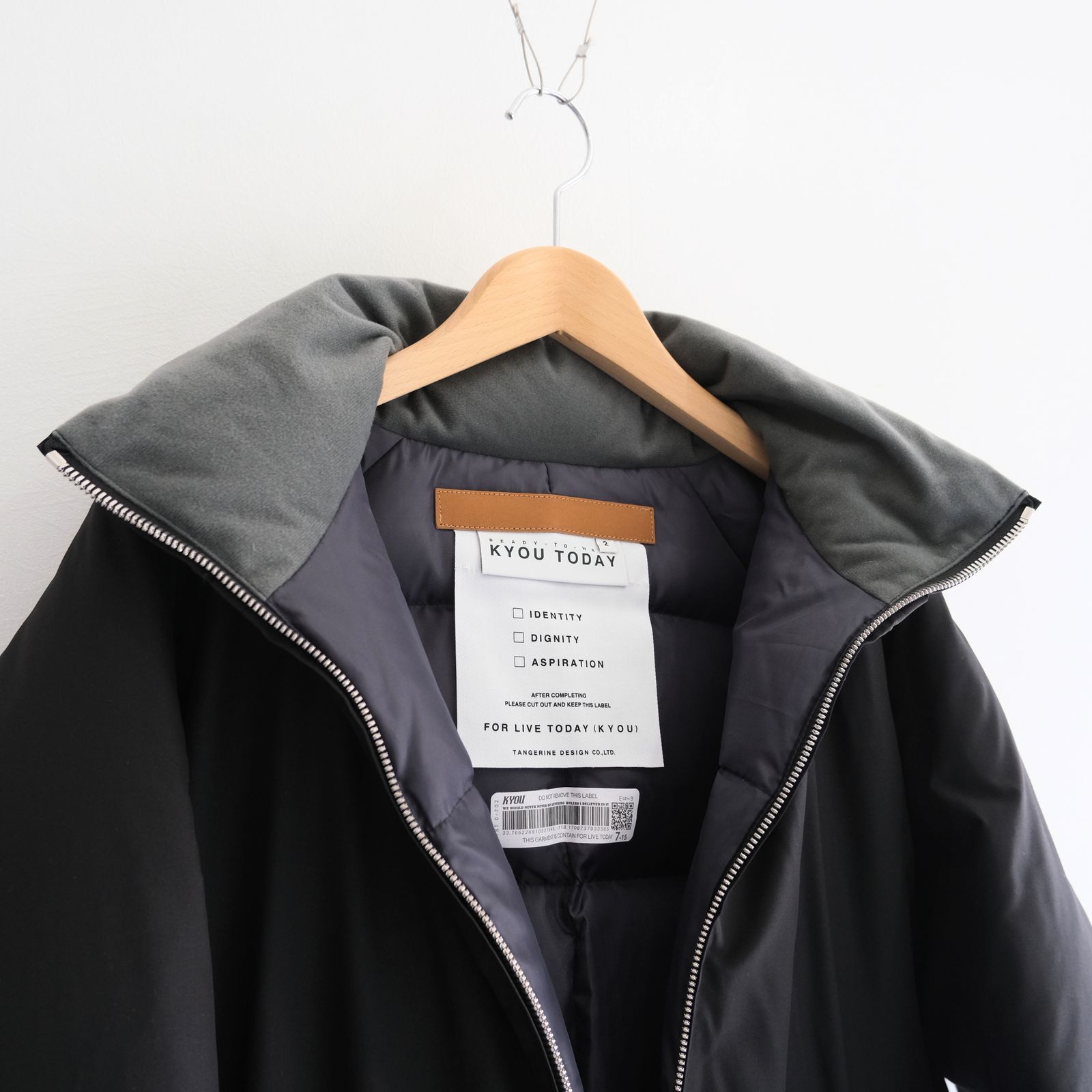 【残り1点】"KATAHDIN"  Water-repellent Down Half Coat（BLACK）
