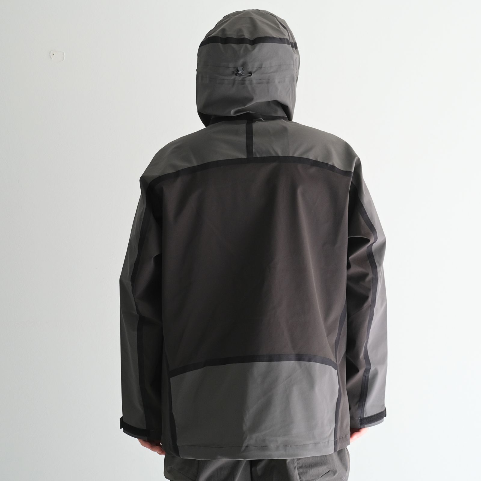 TAPED SEAM WATER PROOF JACKET / シェルジャケット / ブラック
