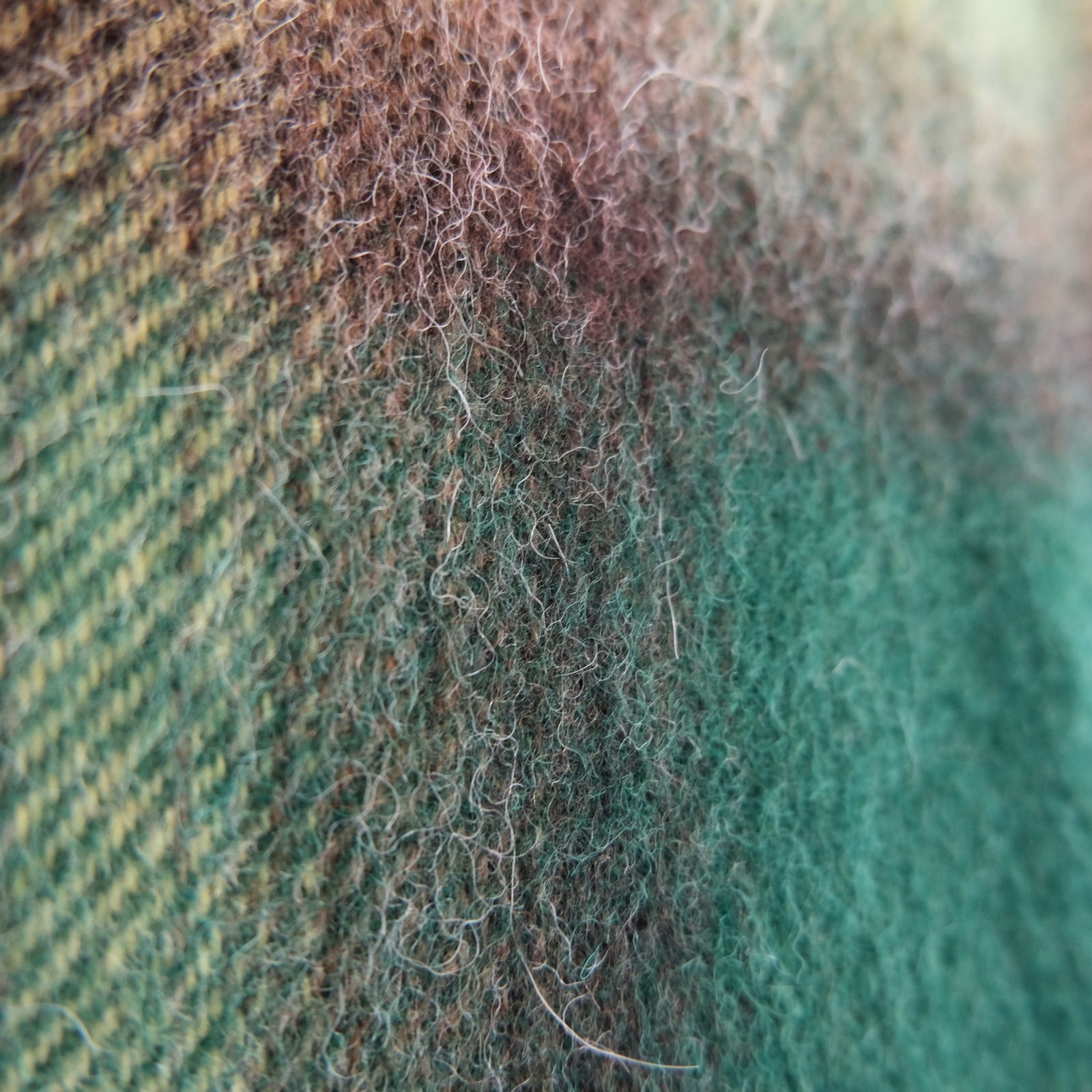 【残り1点】SHAGGY WOOL CHECK SAFARI JACKET（GREEN）