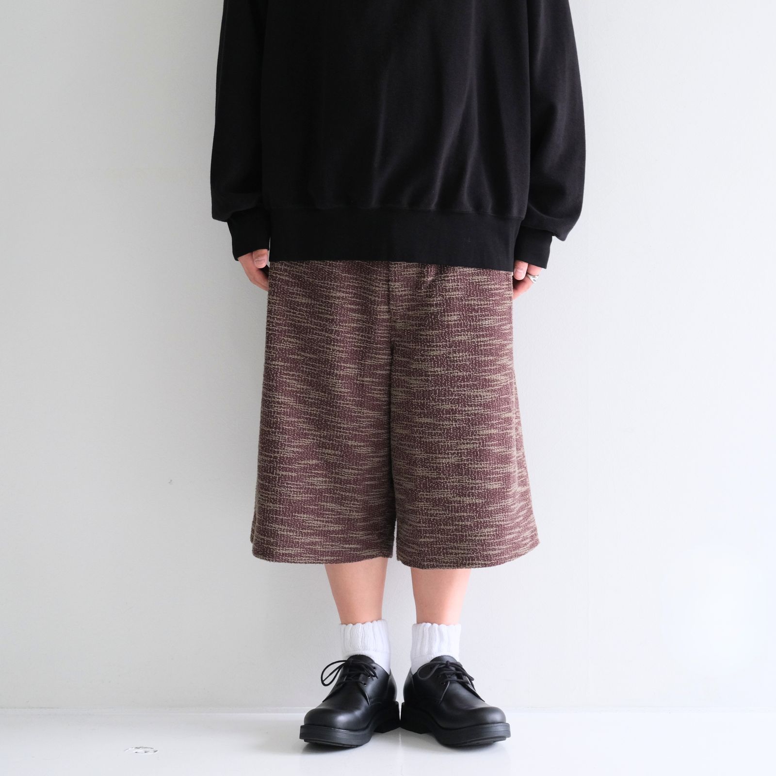 SAPINO JACQUARD WIDE SHORT / サピノ ジャカード ワイド ショート（BURGUNDY）