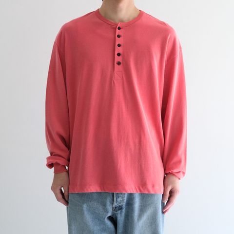 FADED TWIST TENJIKU HENLEY-NECK TOP / フェードツイスト天竺ヘンリーネックトップ（RED）