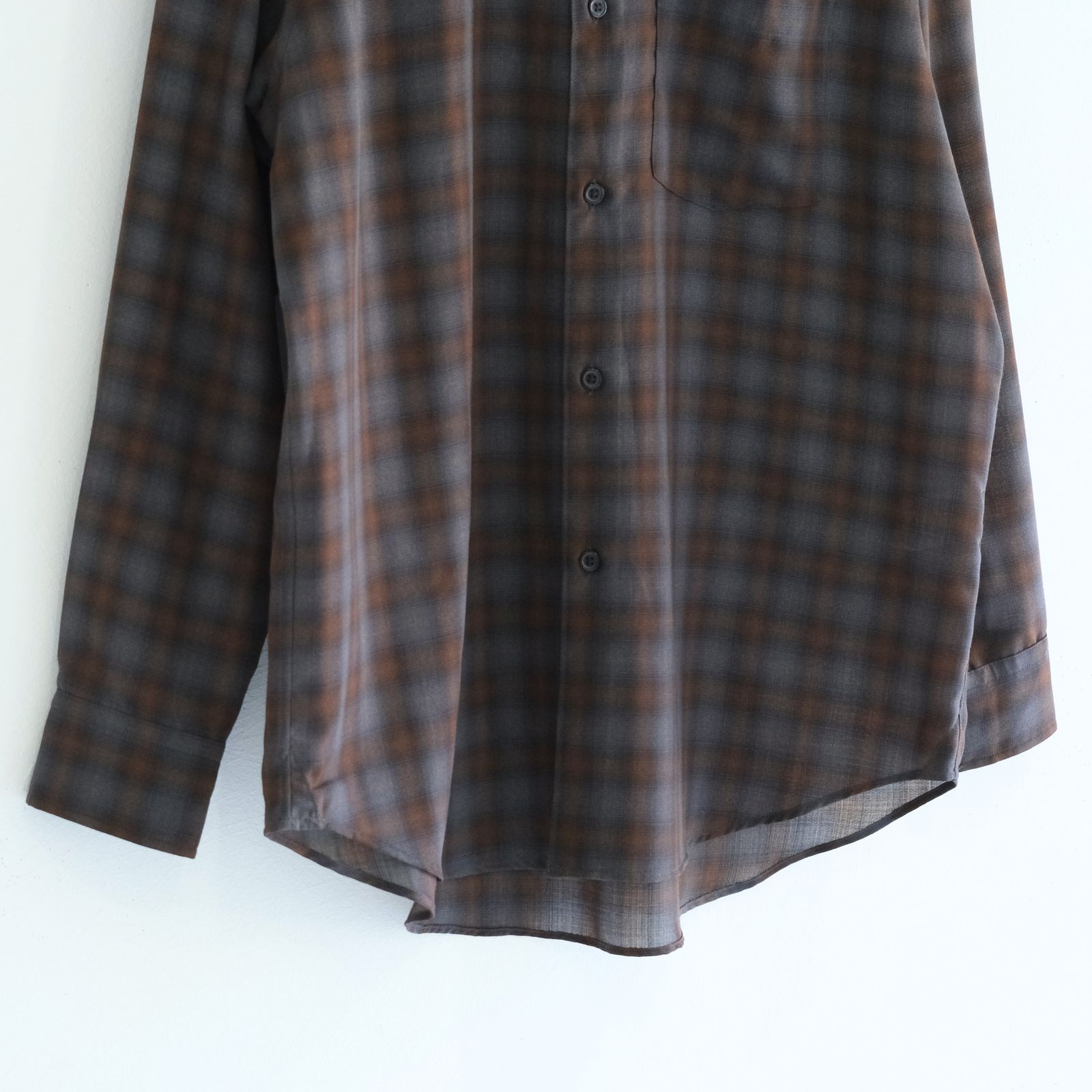 SUPER LIGHT FADED CHECK SHIRT（BLUE / BROWN）