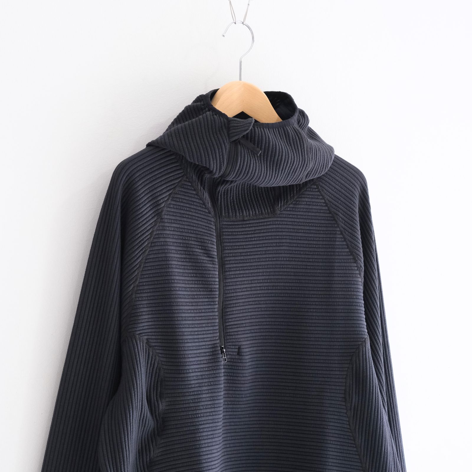 Uneven Anonymous Balaclava Hoodie / アンイーヴン アノニマス バラクラバ フーディー（OFF BLACK）