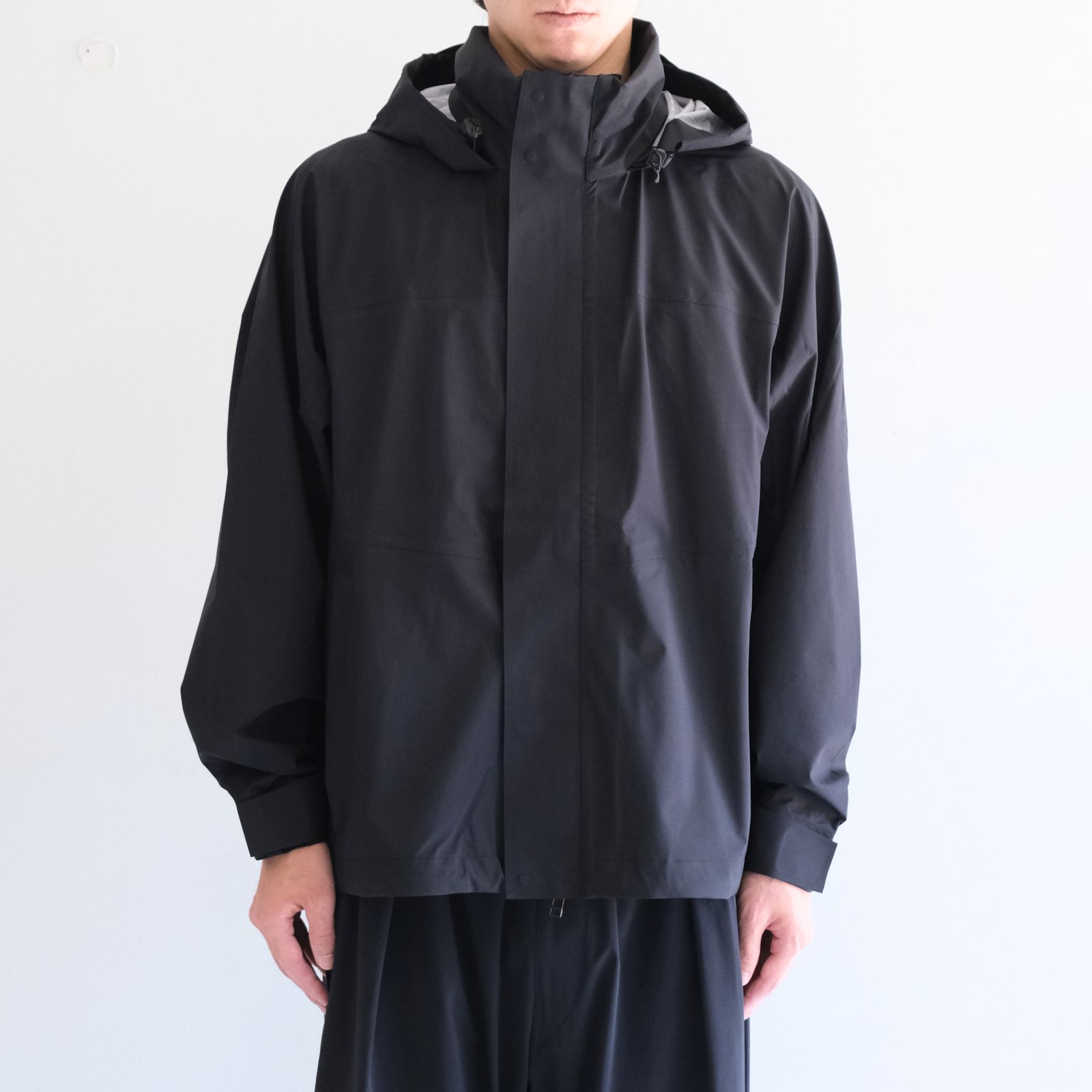 Temporal Fold Shell JKT / テンポラル フォールド シェル ジャケット（OFF BLACK）