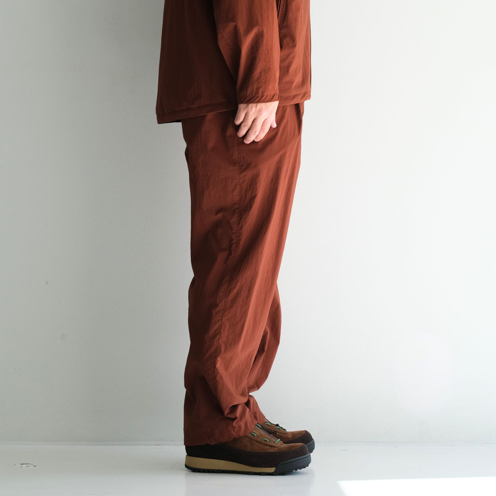 SHIBO NYLON SEASIDE PANTS / ナイロン / BROWN