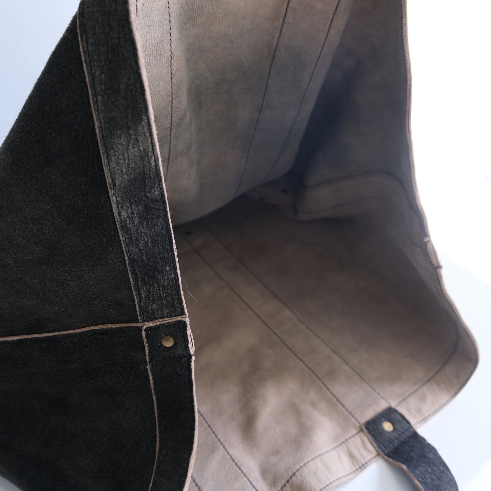 LEATHER TOTE BAG ‐Goat suede Antique finish‐ / バッグ / トートバッグ / レザー / ゴートレザー / アンティーク加工 / Black