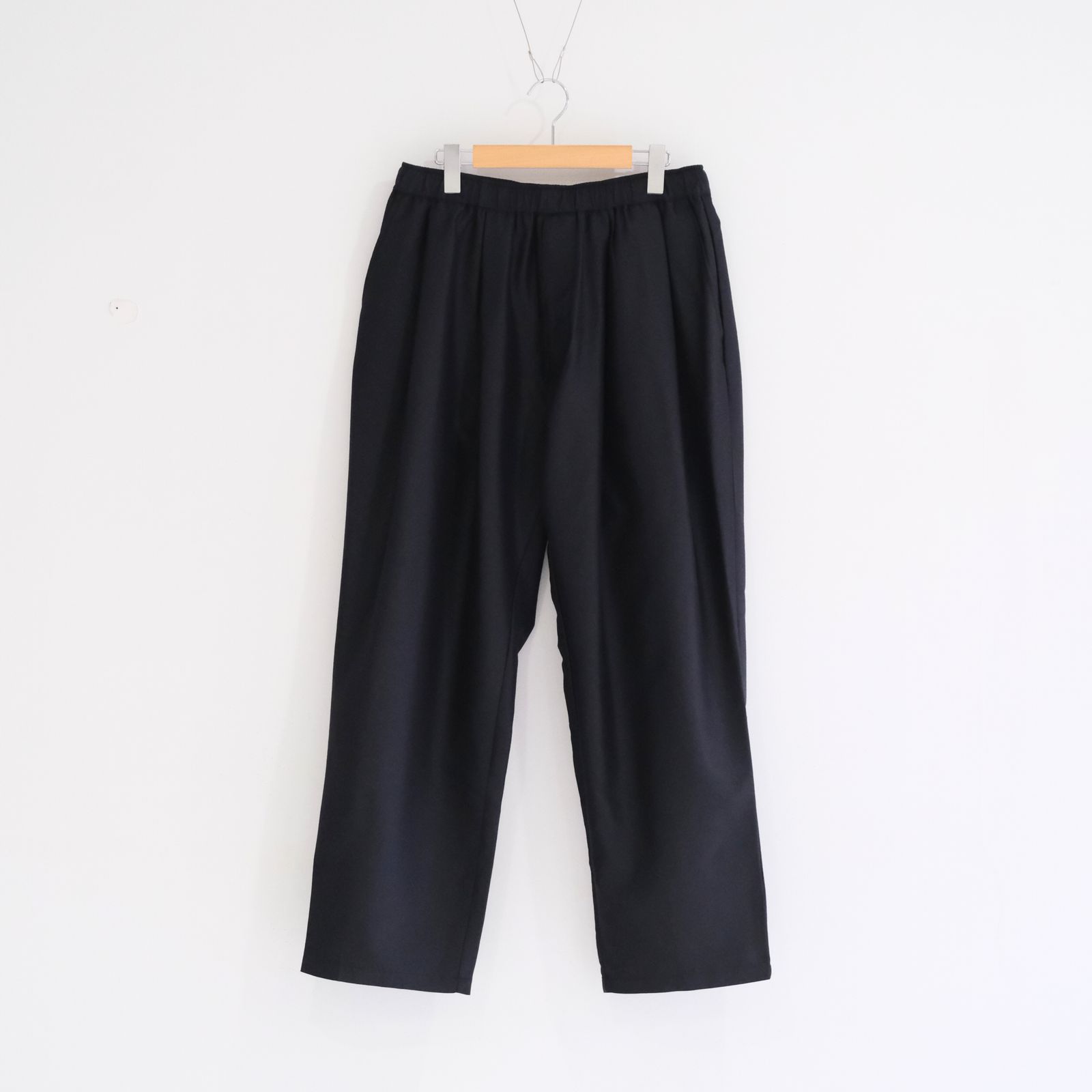 TUCK EASY PANTS - Silk / Wool - / パンツ / イージーパンツ / ウール / シルク / Navy