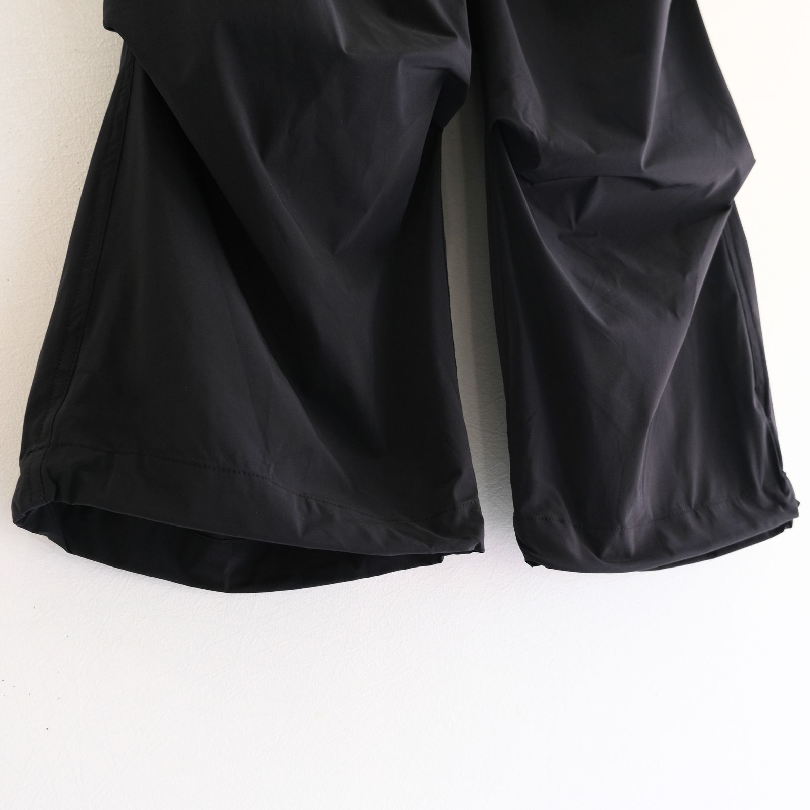 _163 / ライクラ 裏タックパンツ/（BLACK）