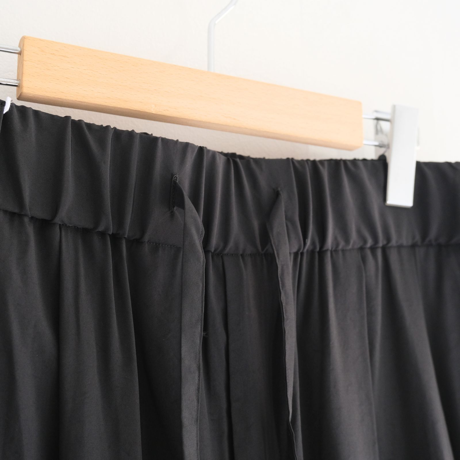 【販売開始 : 7/18 (土) 00:00~】Cupro Nylon Browsing Pants（Black）