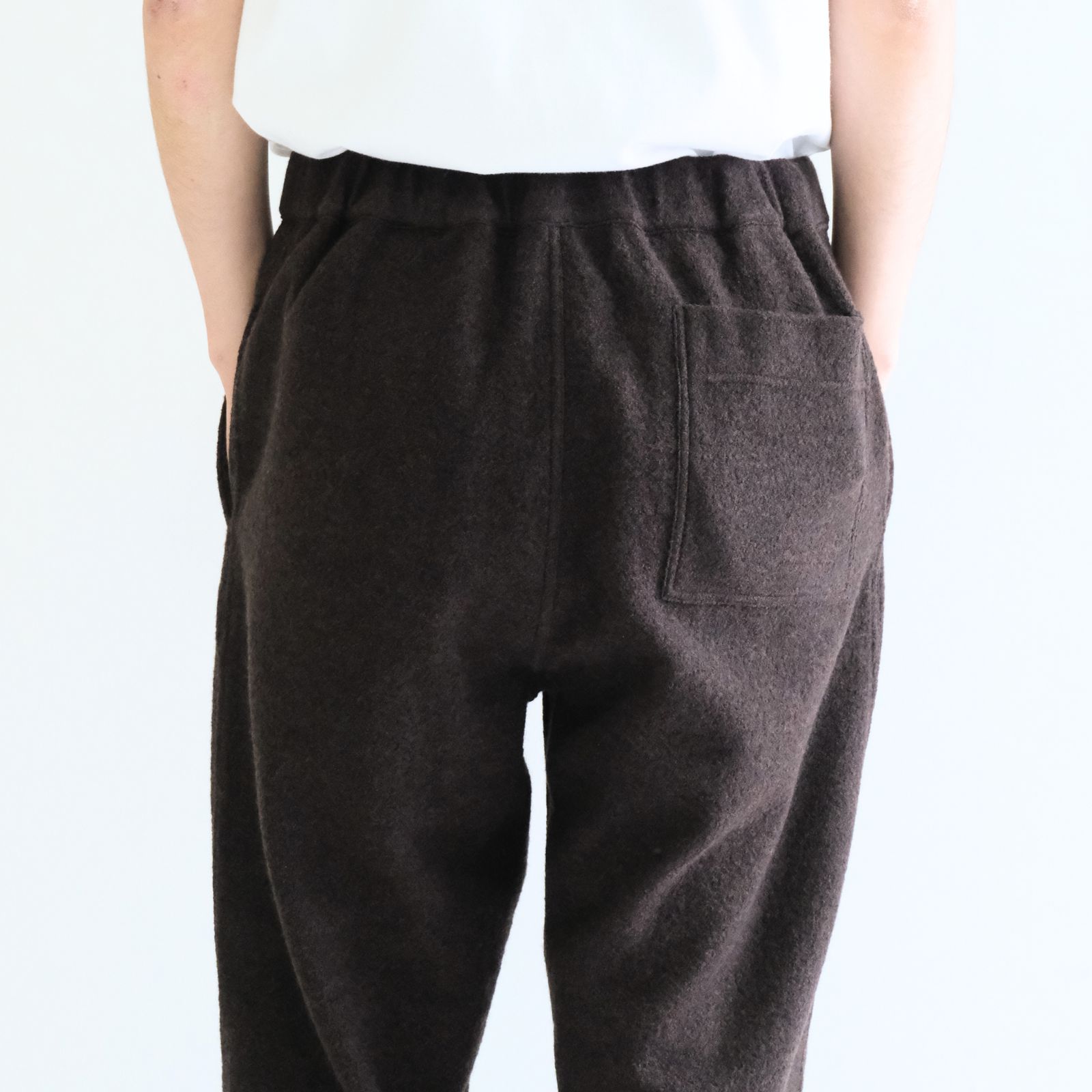【残り1点】KNIT PANTS ‐Hard Twist Crepe‐（Brown）