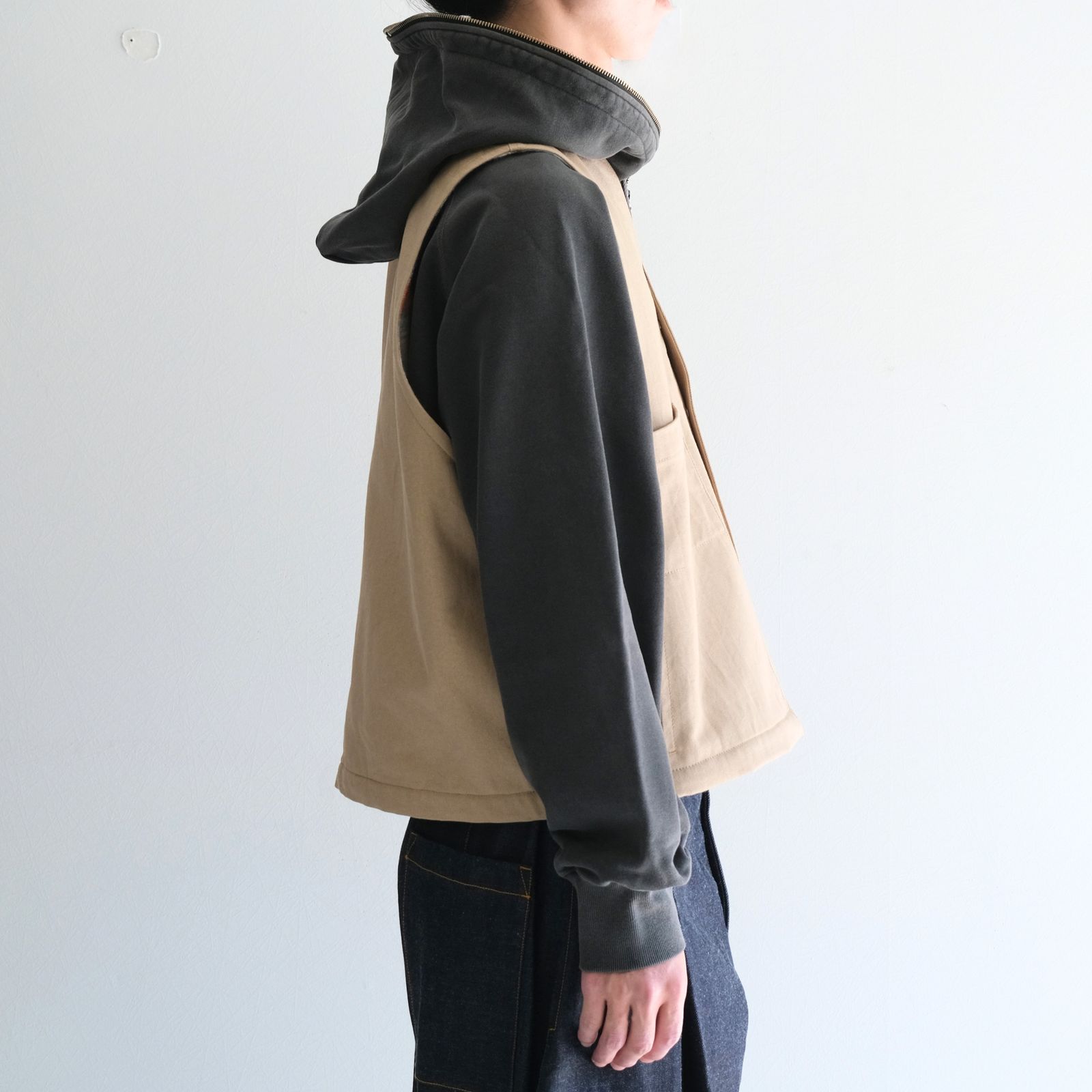 【残り1点】WORK VEST - Duck / Native Border Knit Lining -（Beige）