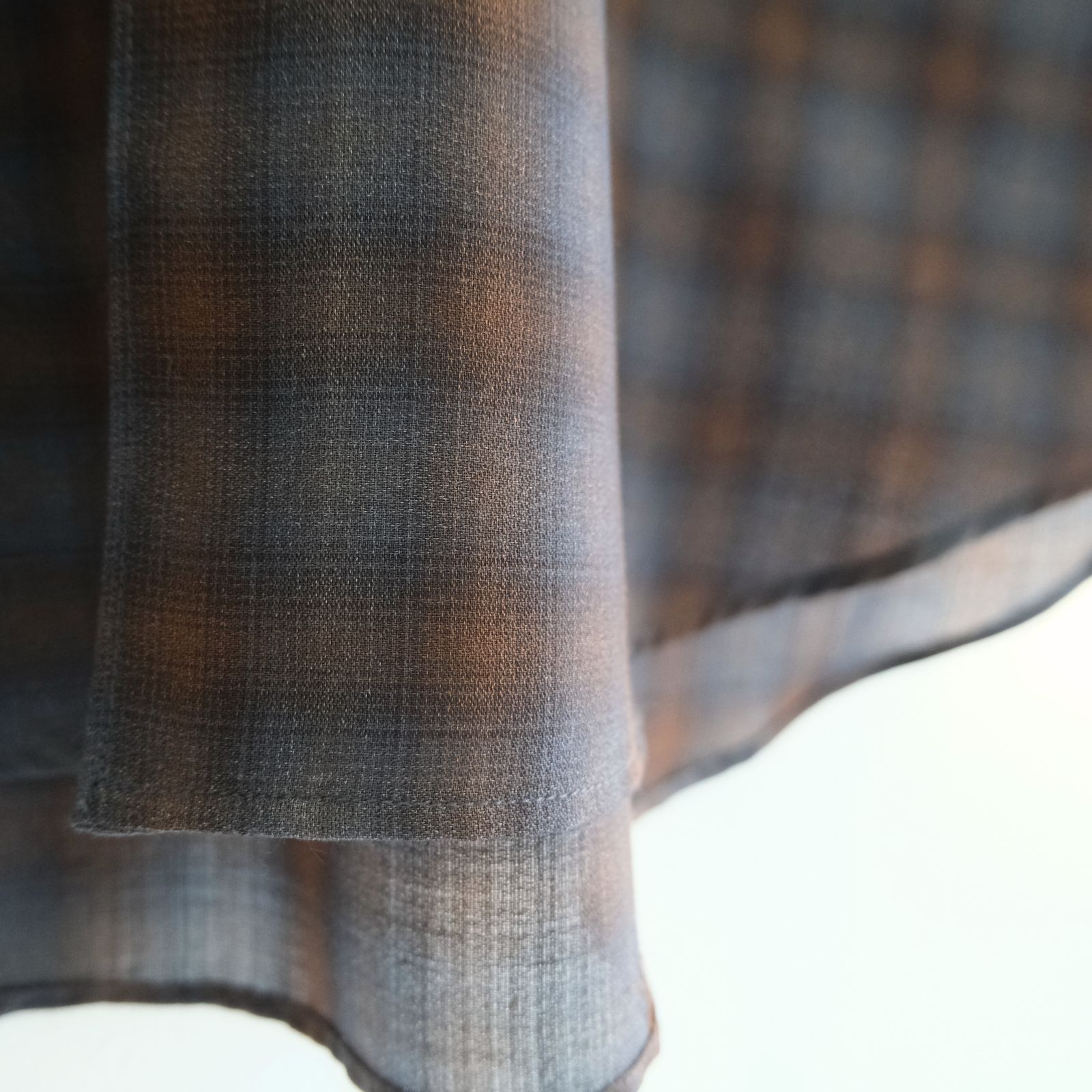 SUPER LIGHT FADED CHECK SHIRT（BLUE / BROWN）