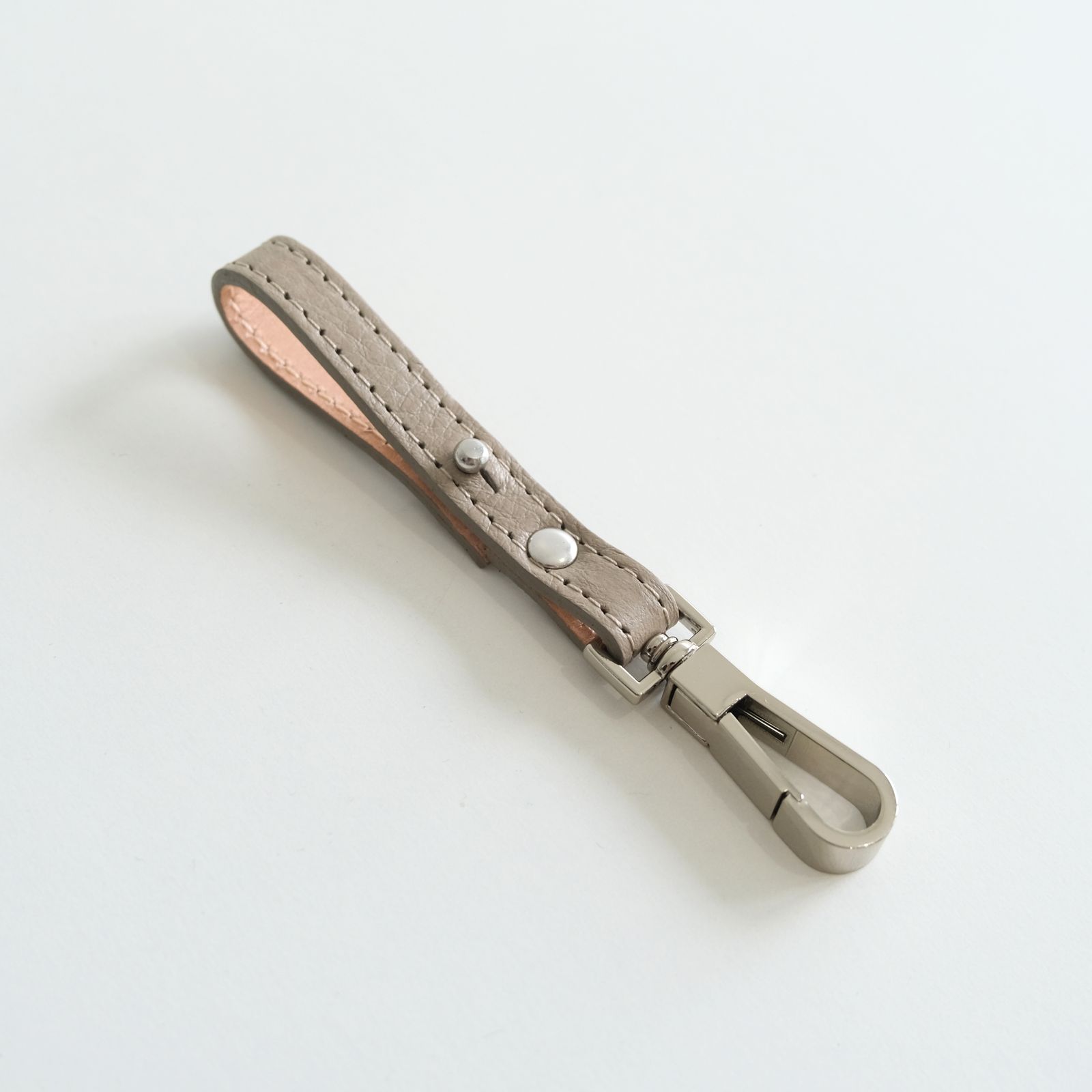 Assorted Leather Holders / アソーテッド レザー ホルダーズ（Gray）
