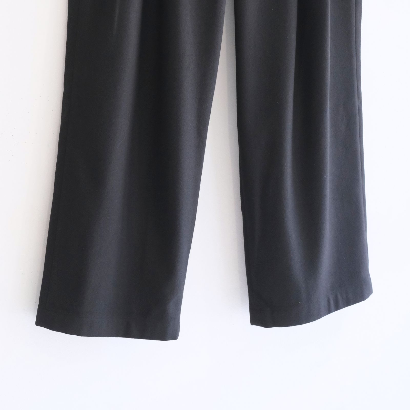 【残り1点】MERELY US INFORMAL PANTS（INK BLACK）