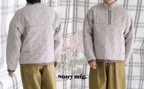 【Story mfg. / ストーリーエムエフジー】手織りの生地とガラスフラワービーズがマッチしたキャッチーな1着。