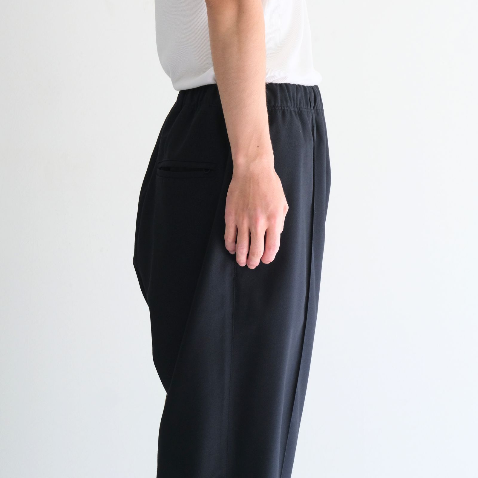 MERELY WOOLEN PINTUCK SLACKS（LIBERTY NAVY）